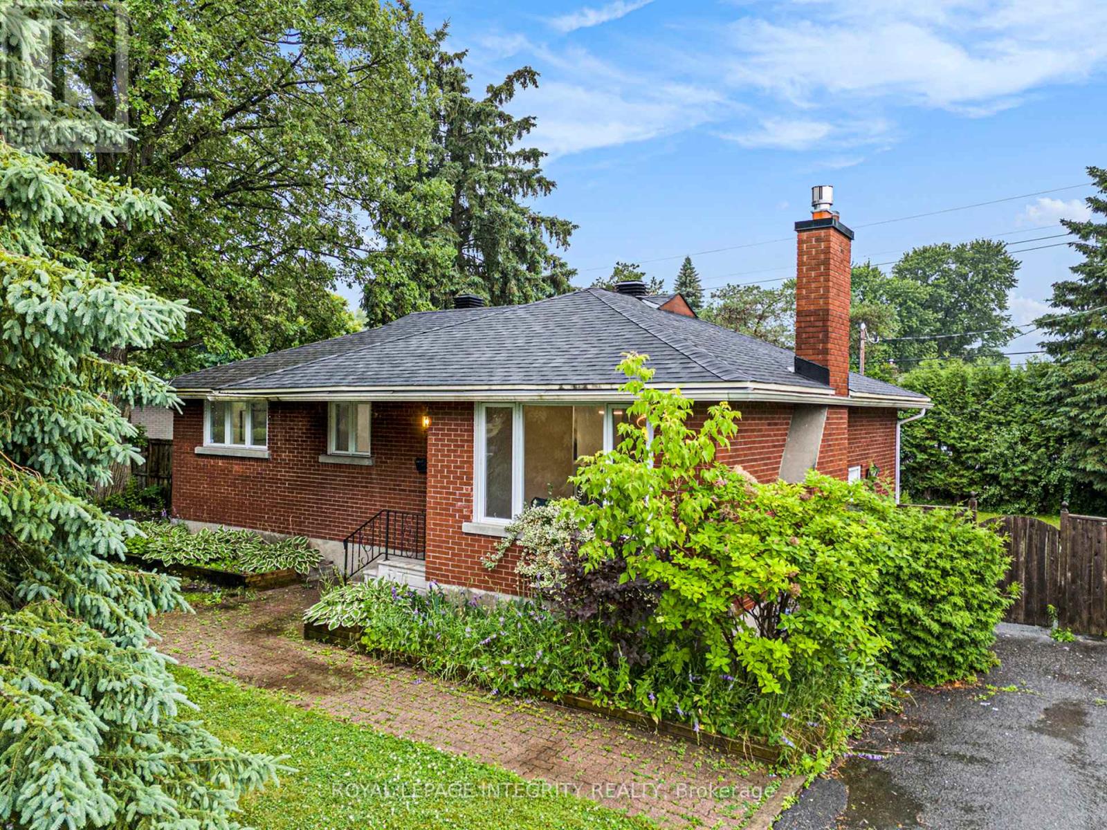 20 NEWHAVEN STREET|Ottawa, Ontario K2G0X5