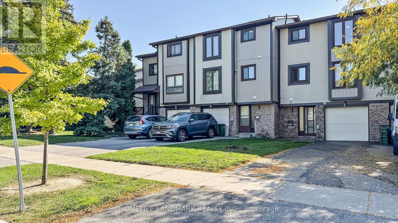 Property image for 19 FUNDY BAY BOULEVARD|Toronto (Steeles), Ontario M1W3A1