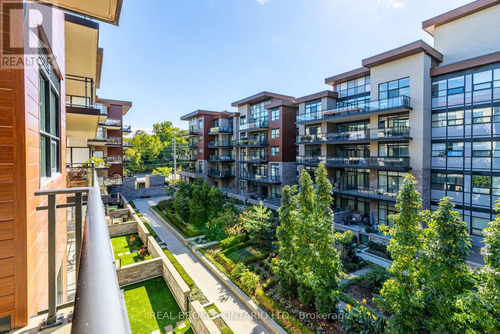 Property image for 236 - 1575 LAKESHORE ROAD W|Mississauga (Clarkson), Ontario L5J1J4
