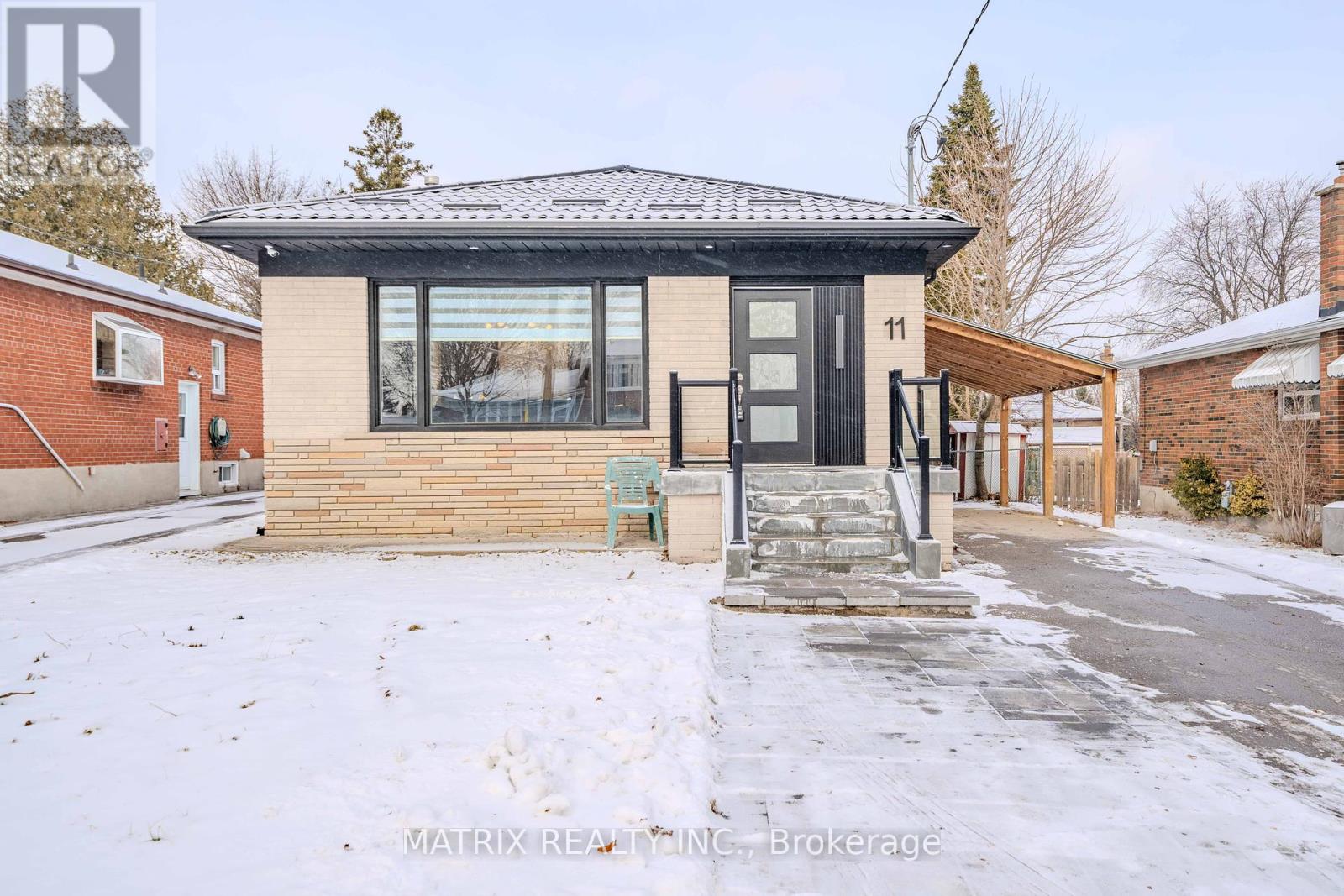 11 CHANDLER DRIVE|Toronto (Woburn), Ontario M1G1Z1