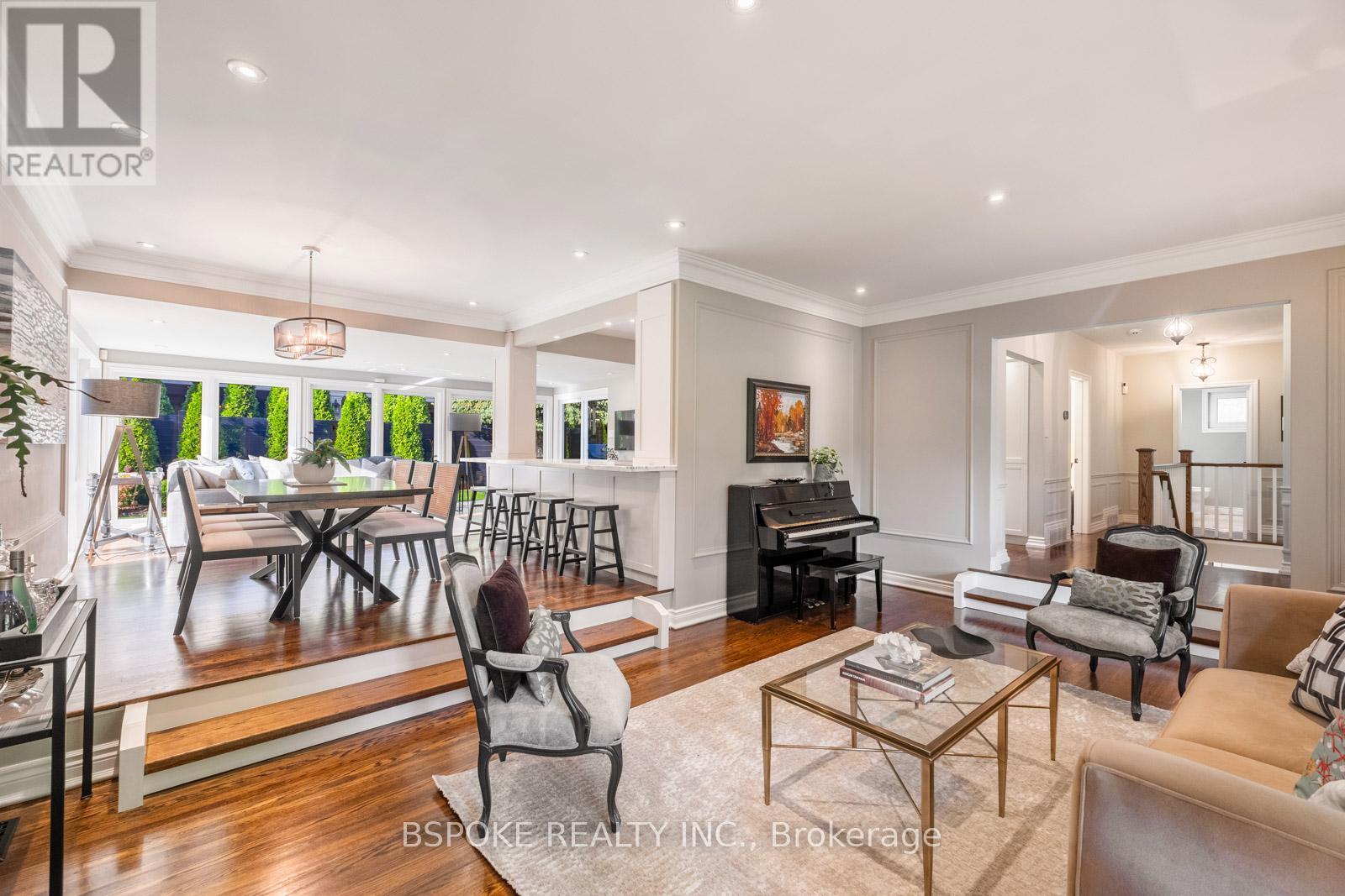 Property image for 76 PRINCESS MARGARET BOULEVARD|Toronto (Princess-Rosethorn), Ontario M9A2A4