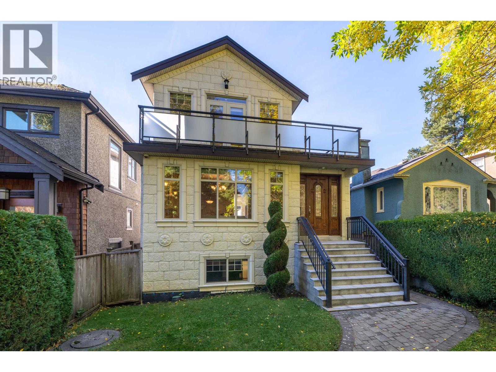 Primary image of 3716 W 17TH AVENUE|Vancouver, British Columbia V6S1A2