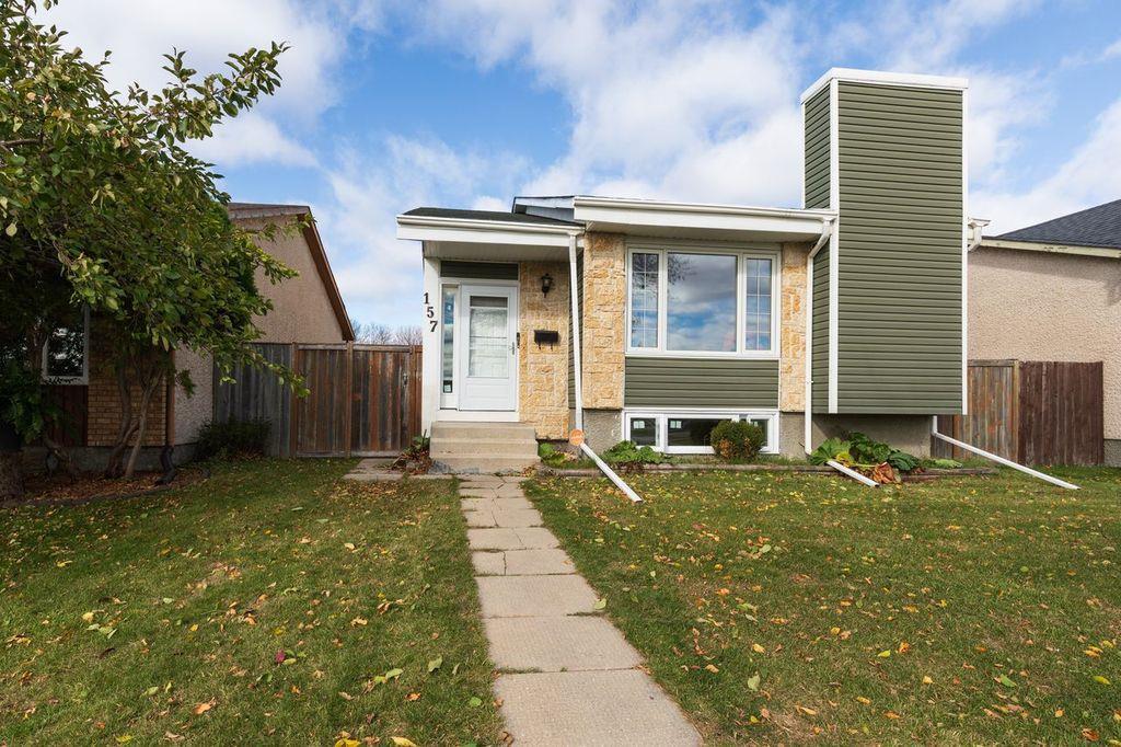 Property image for 157 Southglen Boulevard|Winnipeg, Manitoba R2N3J3