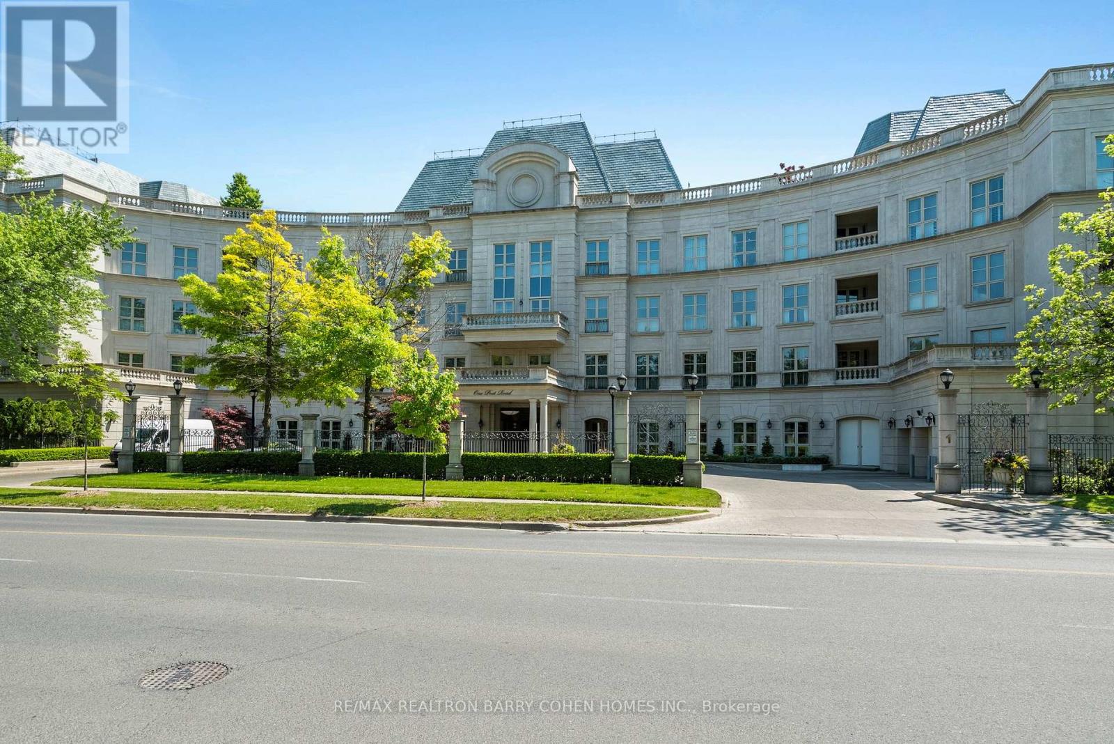 Property image for 204 - 1 POST ROAD|Toronto (Bridle Path-Sunnybrook-York Mills), Ontario M3B3R4