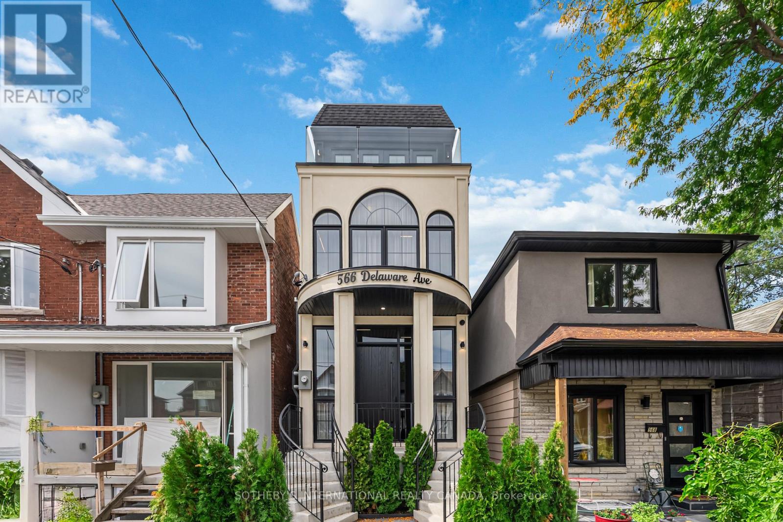 566 DELAWARE AVENUE N|Toronto (Wychwood), Ontario M6H2V2