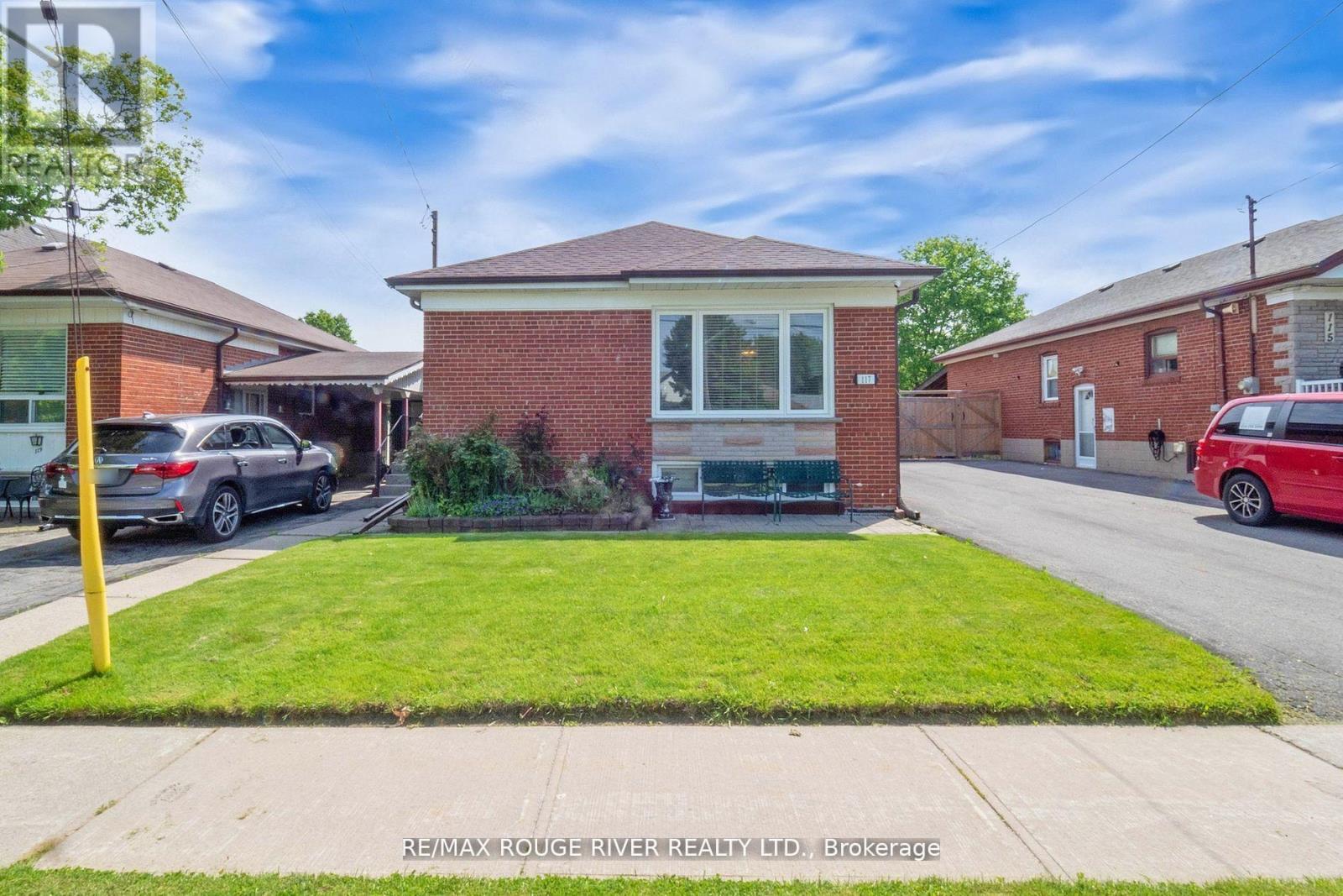 Property image for 117 SHROPSHIRE DRIVE|Toronto (Dorset Park), Ontario M1P1Z3
