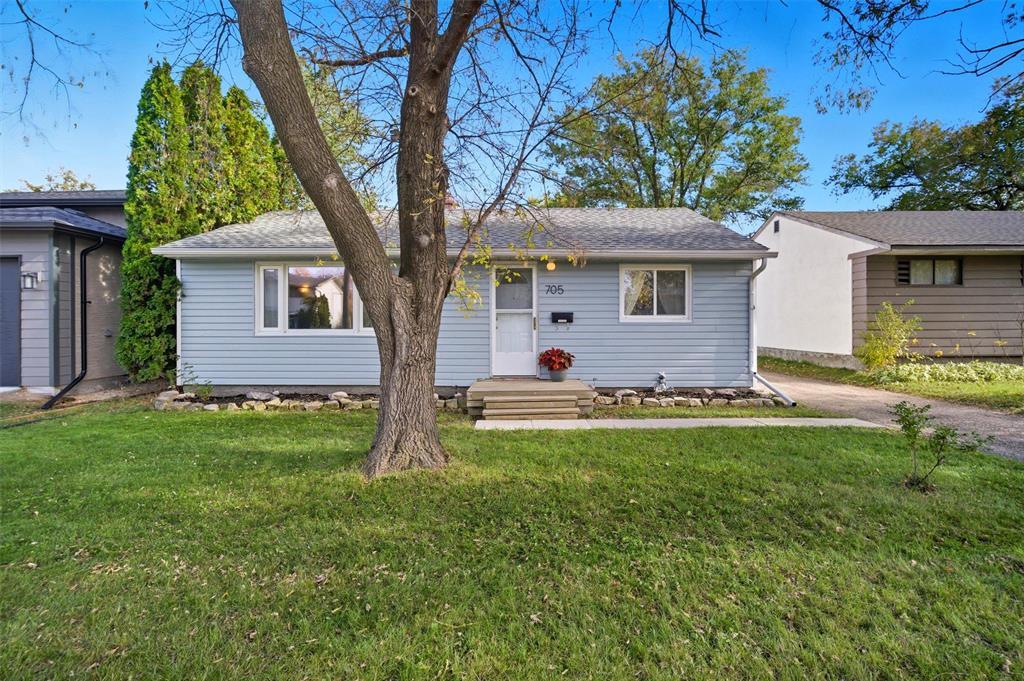Property image for 705 Parkdale Street|Winnipeg, Manitoba R2Y0X5