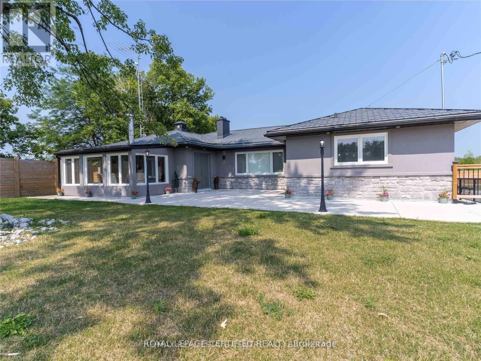 Property image for 1181 LOWER BASE LINE E|Milton (TR Rural Trafalgar), Ontario L9E0S3