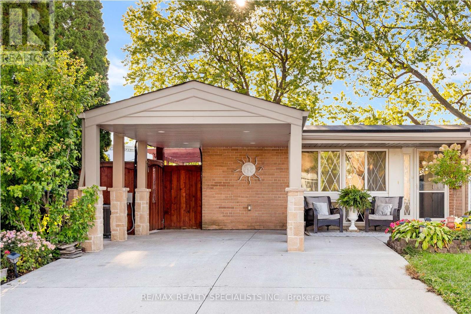 Property image for 2610 CONSTABLE ROAD|Mississauga (Clarkson), Ontario L5J1W2