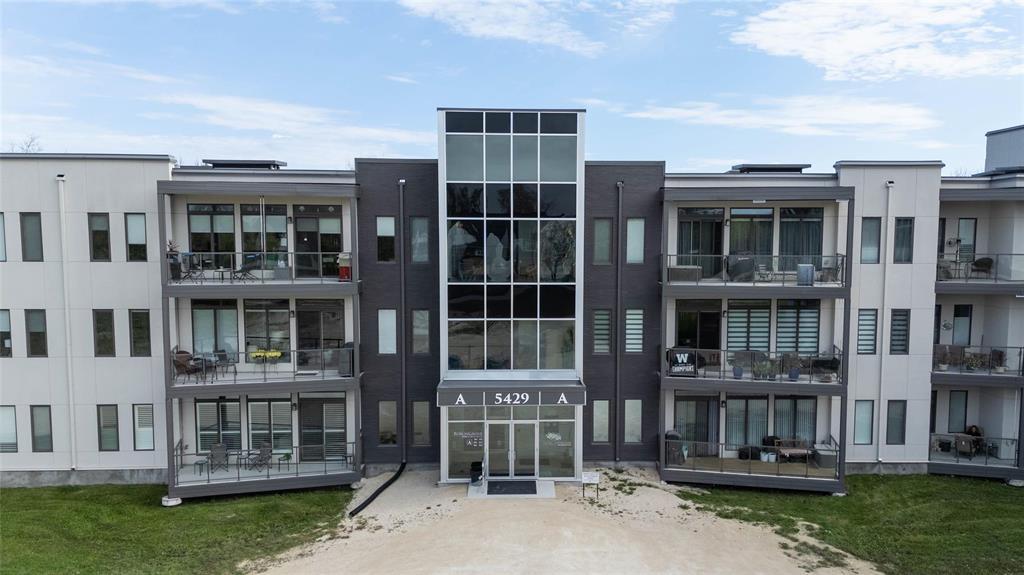 203 5429 Roblin Boulevard|Winnipeg, Manitoba R3R0G8