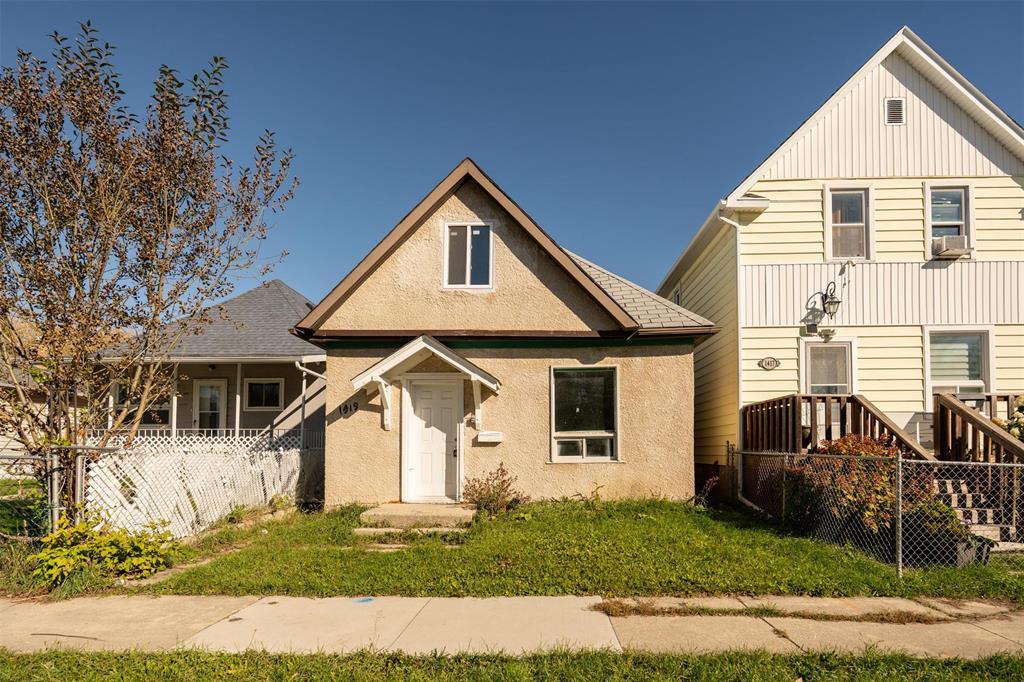 1419 Ross Avenue|Winnipeg, Manitoba R3E1C8