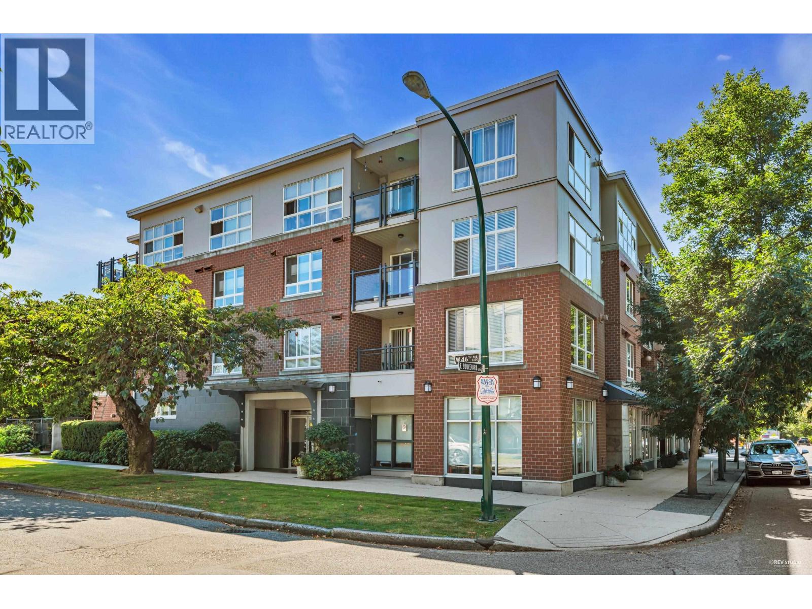 301 2096 W 46TH AVENUE|Vancouver, British Columbia V6M2K9