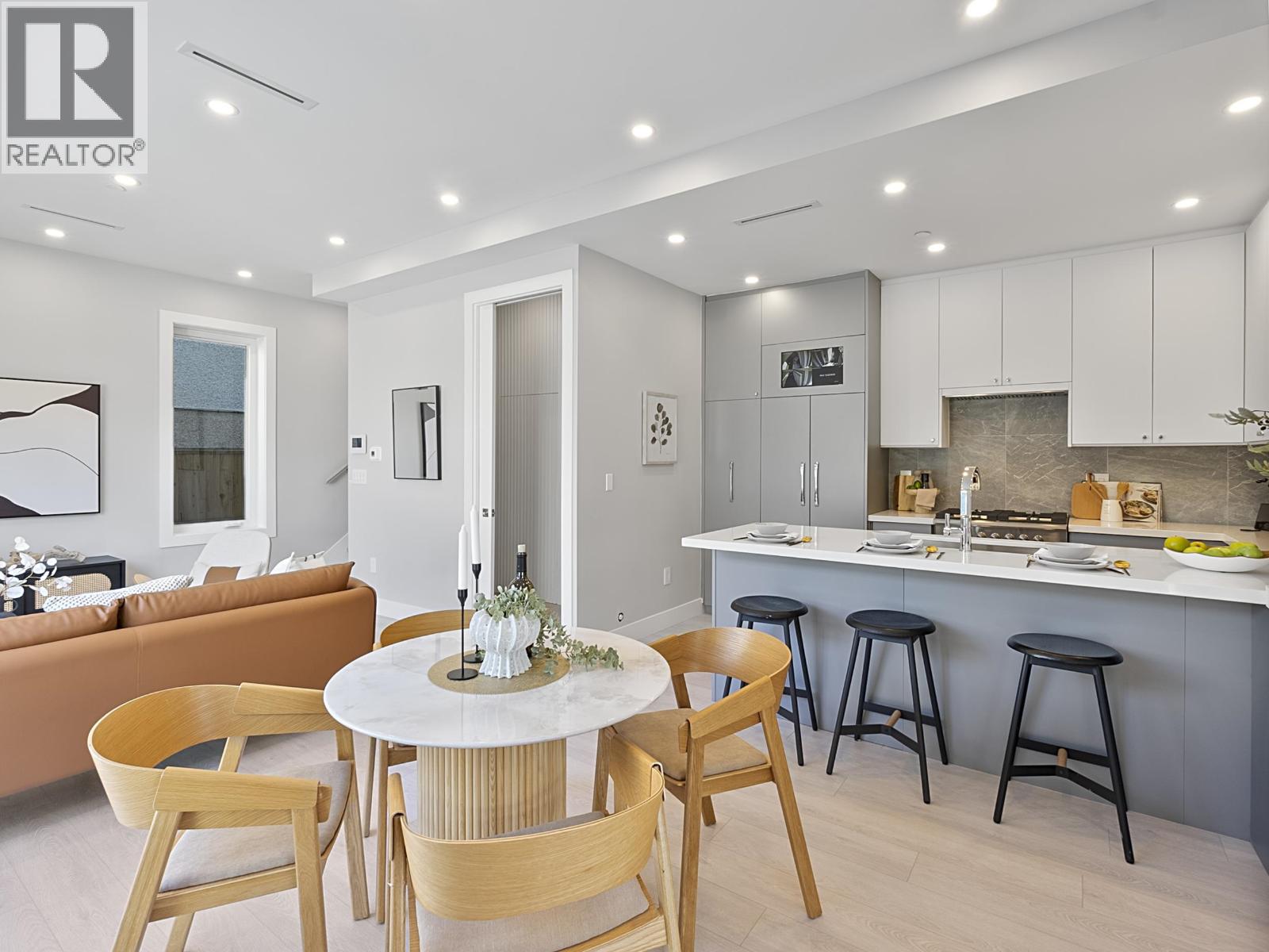 Property image for 885 E KING EDWARD AVENUE|Vancouver, British Columbia V5V2E4