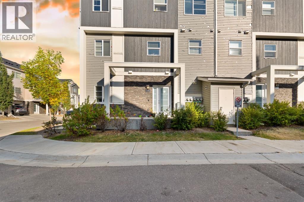 803 Redstone View NE|Calgary, Alberta T3N0M9