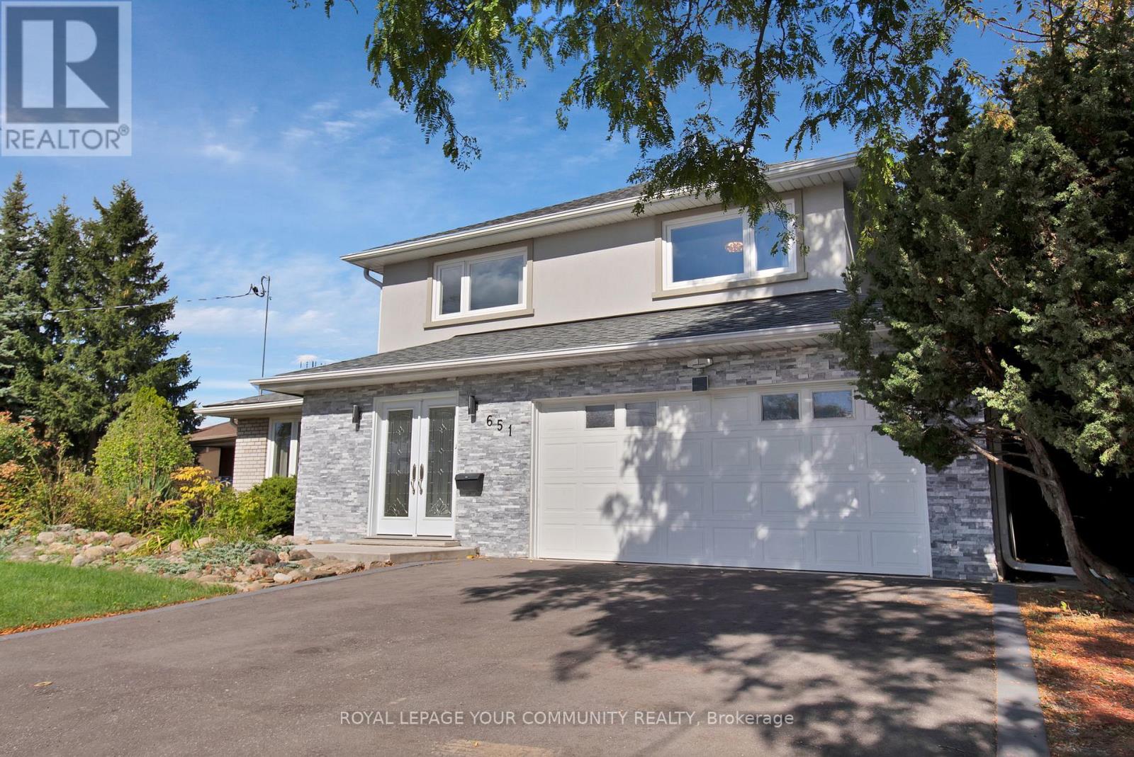 Primary image of 651 BURNHAMTHORPE ROAD|Toronto (Eringate-Centennial-West Deane), Ontario M9C2Z1