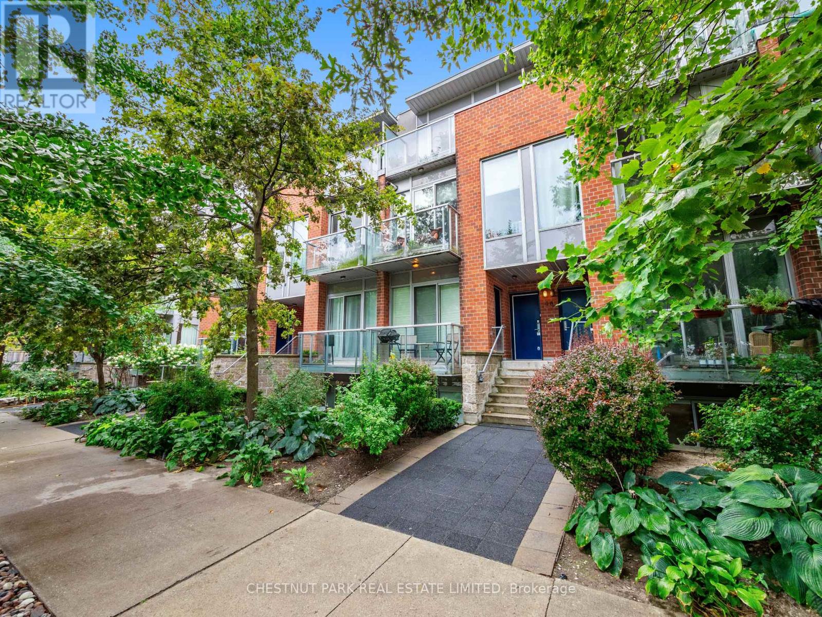 Property image for 3 - 46 BOSTON AVENUE|Toronto (South Riverdale), Ontario M4M2T9