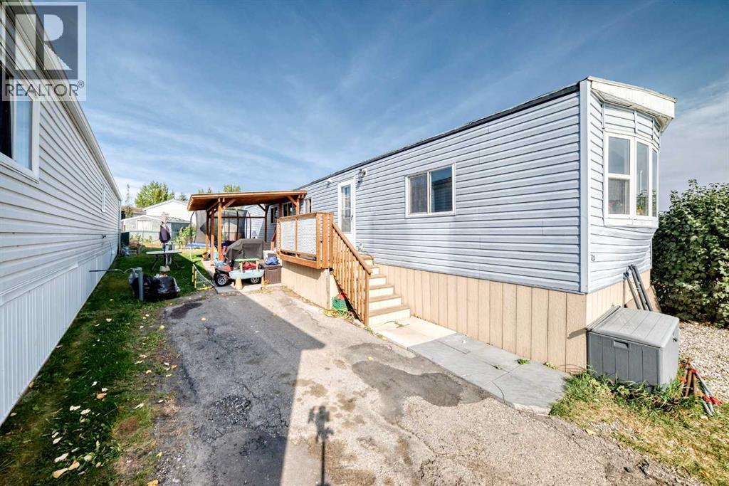 724, 1101 84 Street NE|Calgary, Alberta T2A7X2
