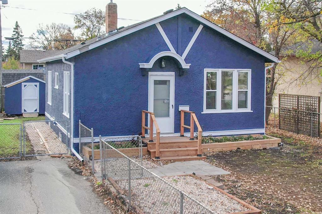 78 St.vital Road|Winnipeg, Manitoba R2M1Z5