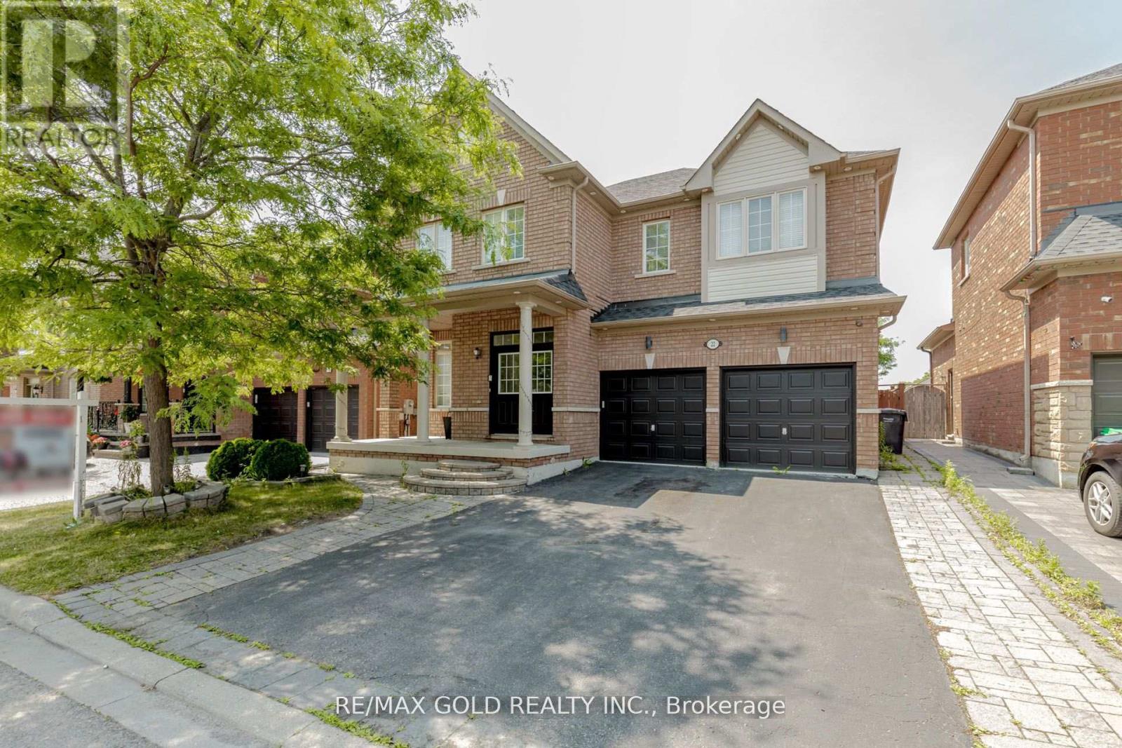 Property image for 22 UNGAVA BAY ROAD|Brampton (Sandringham-Wellington), Ontario L6R3M5