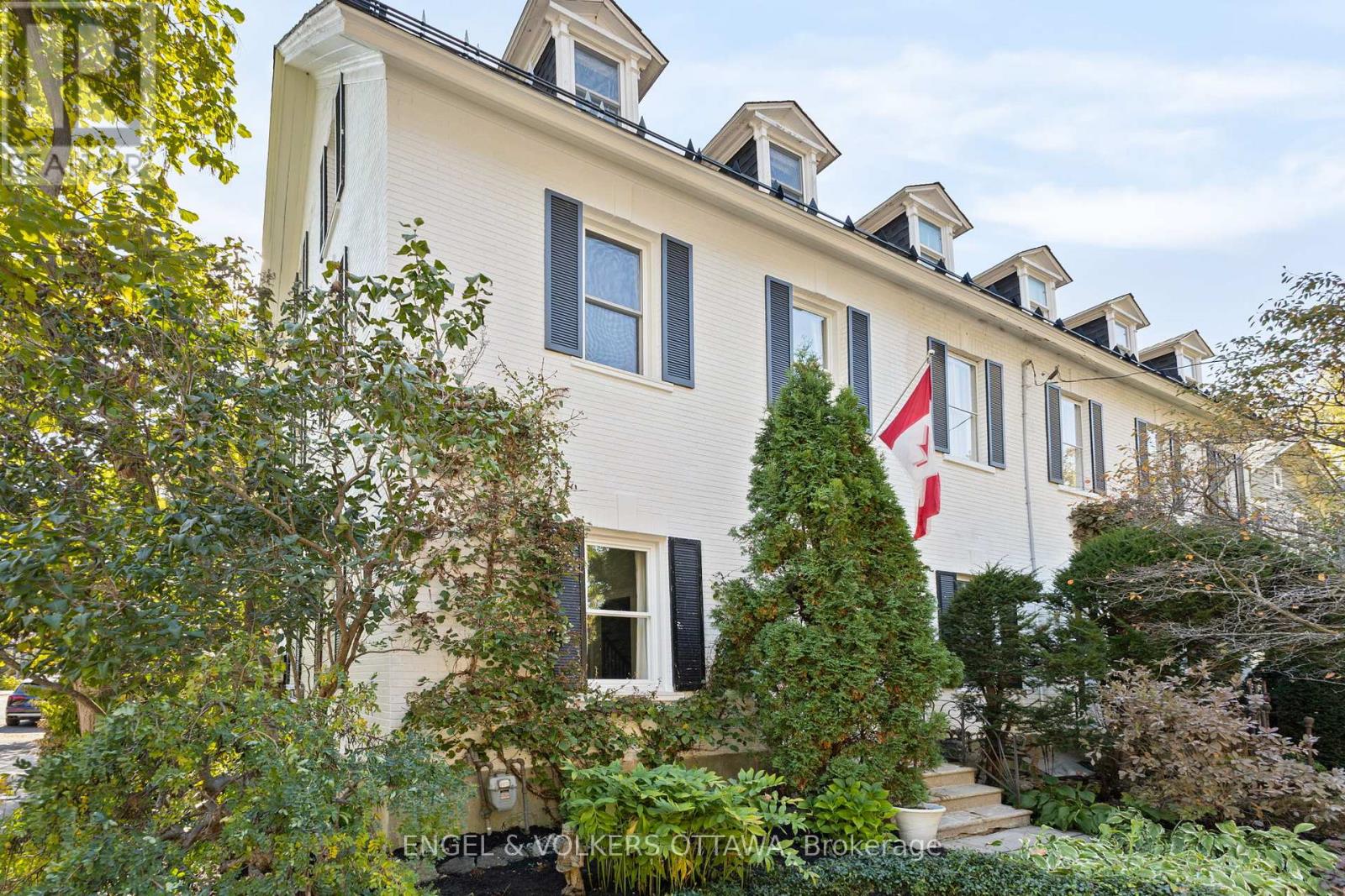 Property image for 193 MACKAY STREET|Ottawa, Ontario K1M2B5