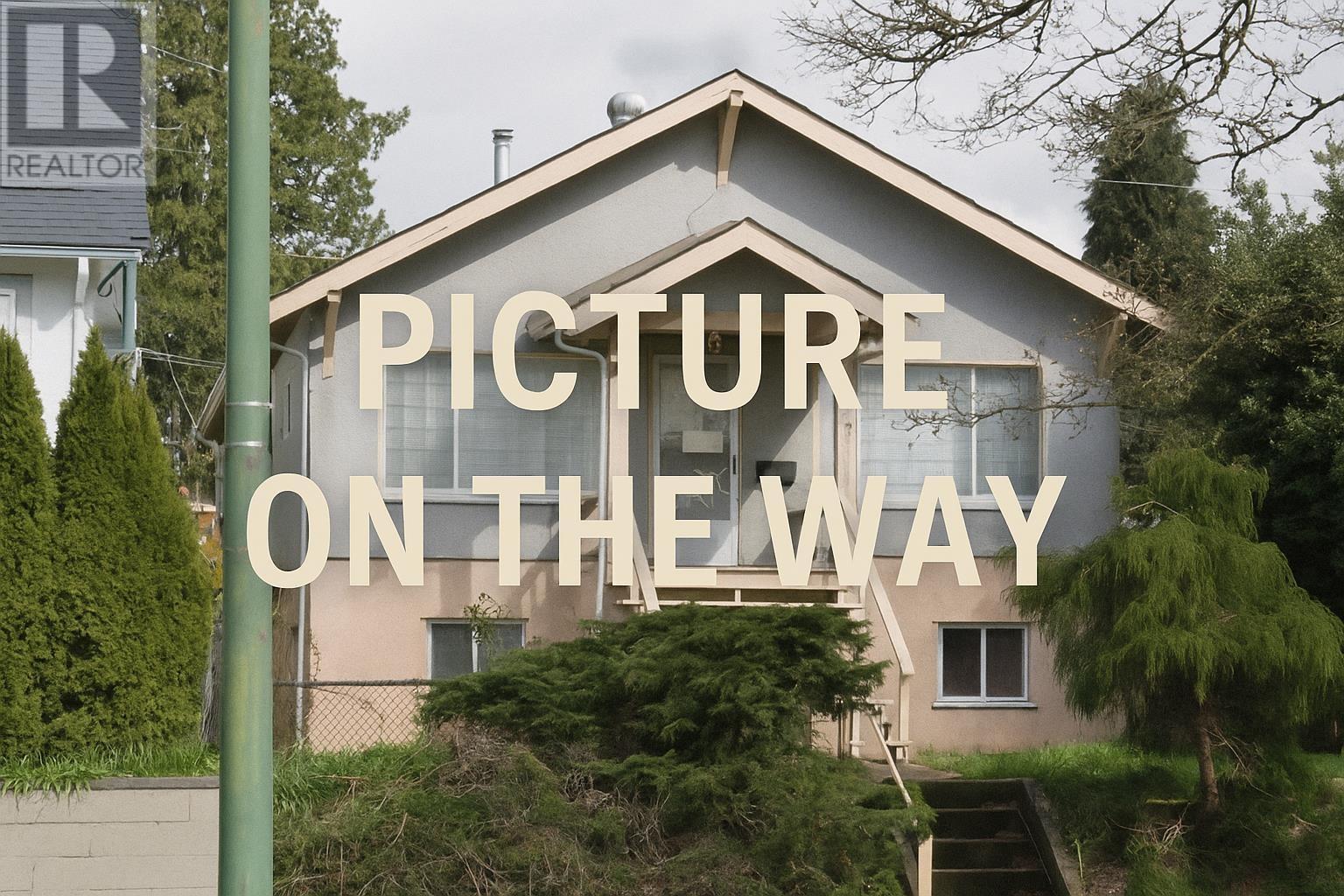 Property image for 2149 E BROADWAY|Vancouver, British Columbia V5N1W8