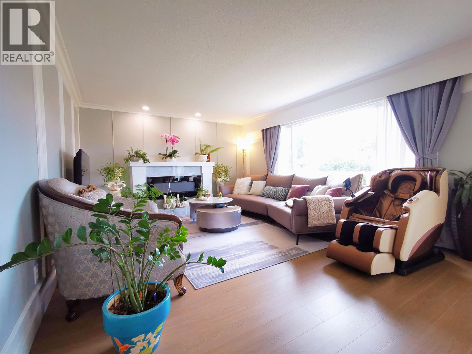 7460 THORMANBY CRESCENT|Richmond, British Columbia V7C4G3