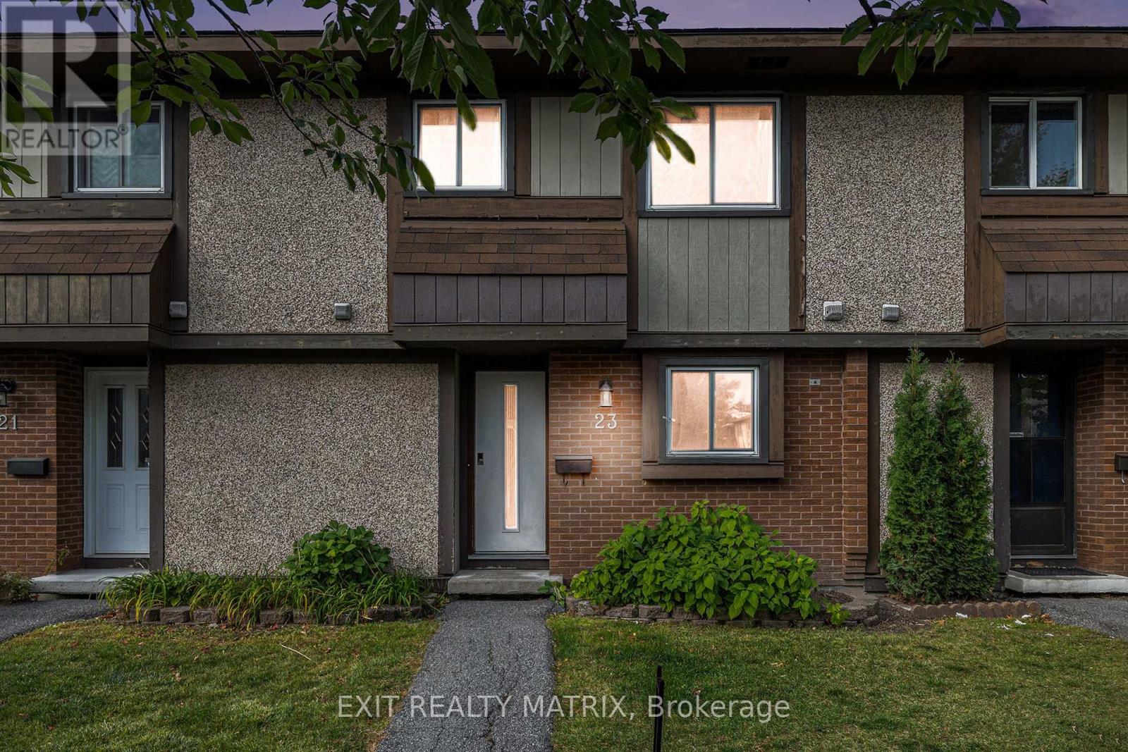 Property image for 23 PICKFORD DRIVE|Ottawa, Ontario K2L2C1