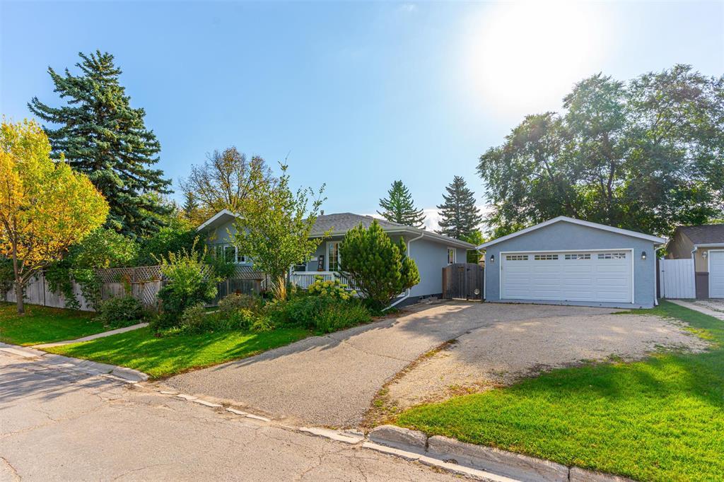 Property image for 41 Waterford Bay|Winnipeg, Manitoba R3T1H6