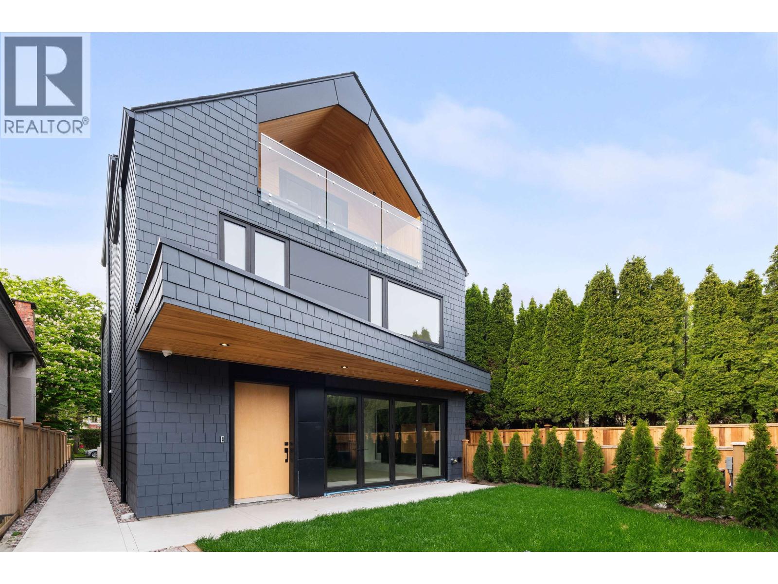 Property image for 2 2764 W 14TH AVENUE|Vancouver, British Columbia V6K2X2