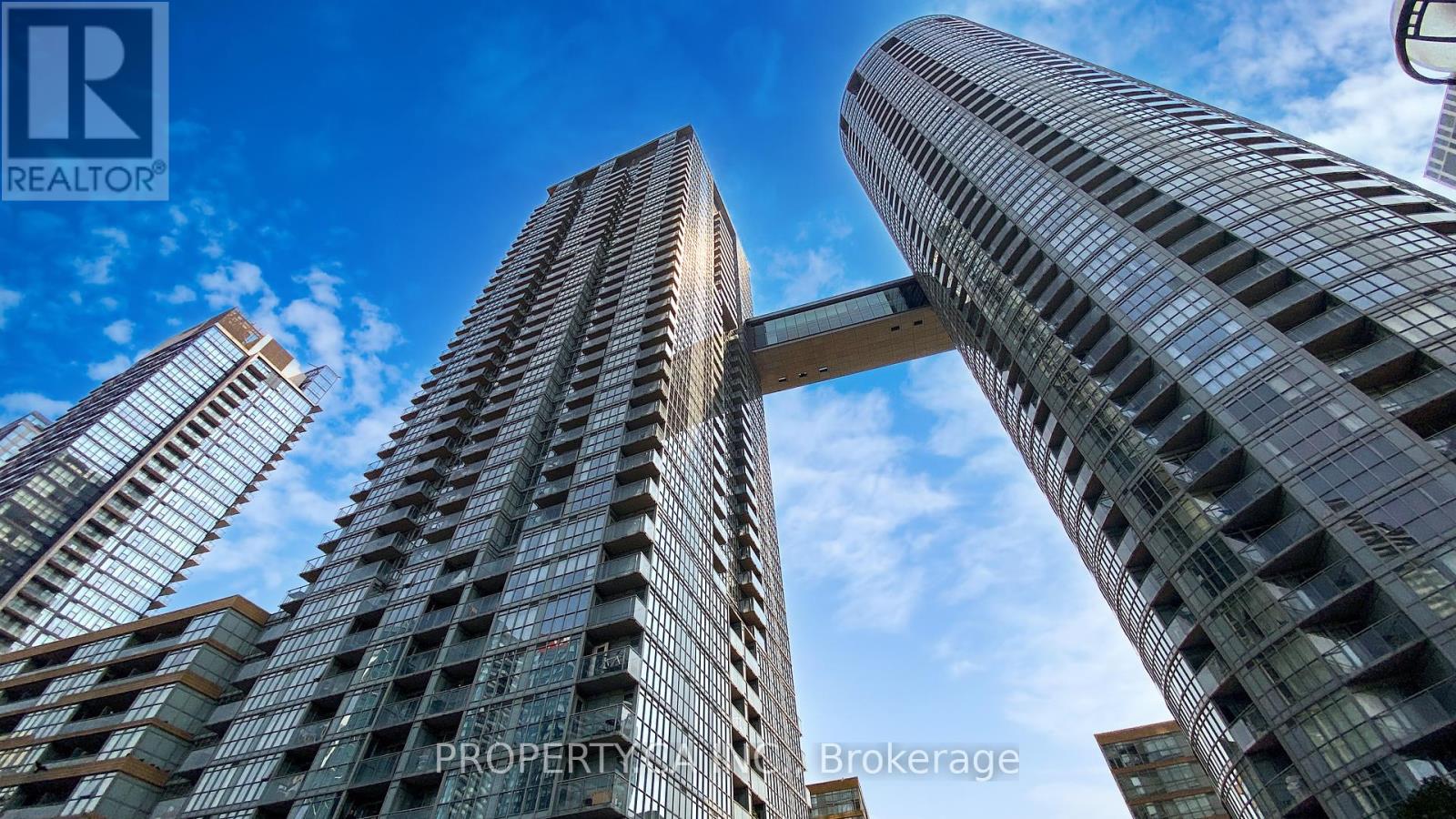 Property image for 2816 - 15 ICEBOAT TERRACE|Toronto (Waterfront Communities), Ontario M5V4A5