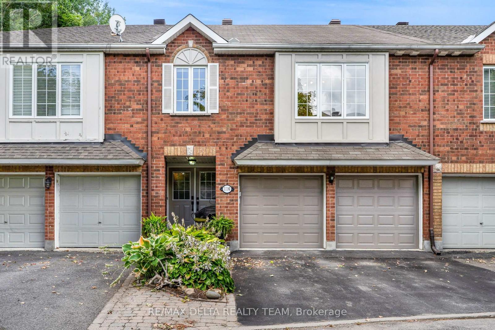 Property image for 116 GLADEVIEW PRIVATE|Ottawa, Ontario K1T4C5