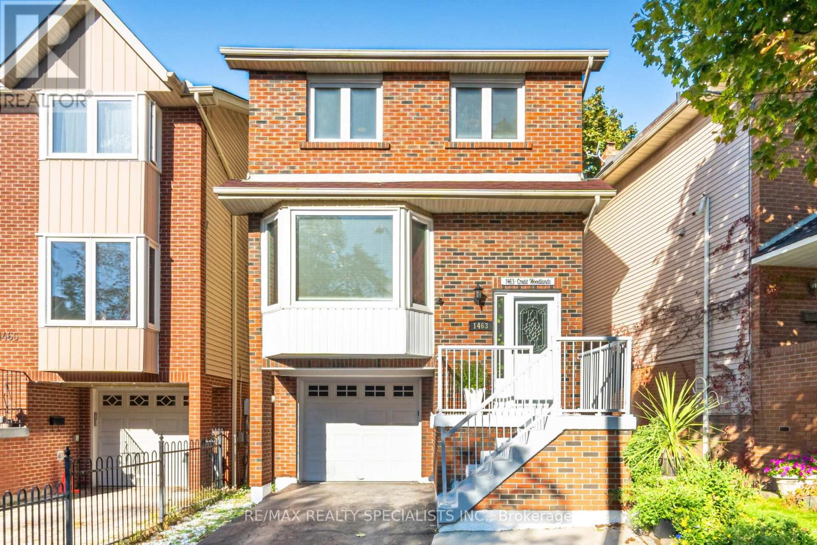 Property image for 1463 CREDIT WOODLANDS COURT|Mississauga (Erindale), Ontario L5C3V7
