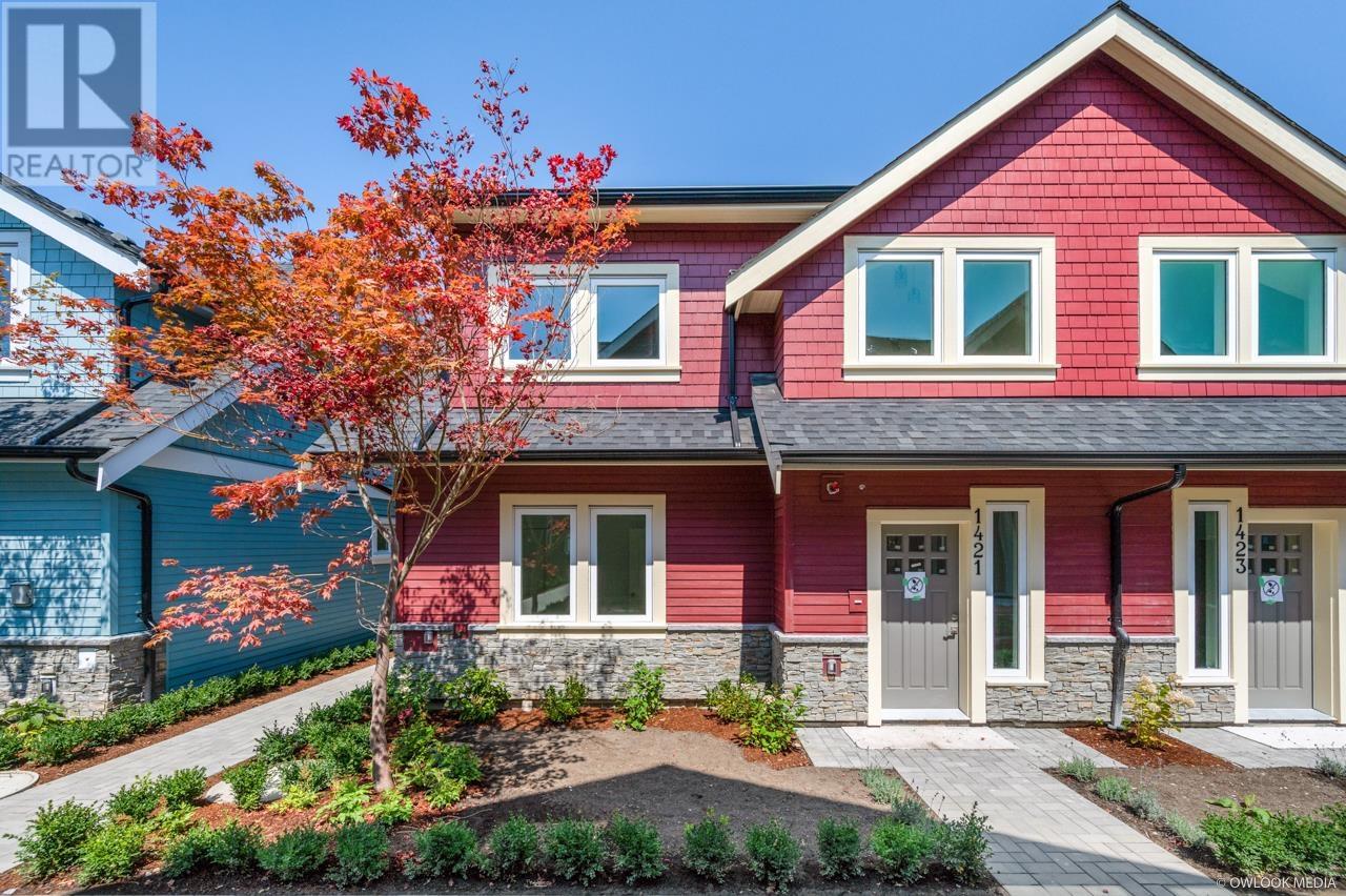 1421 E 27TH AVENUE|Vancouver, British Columbia V5N2W6