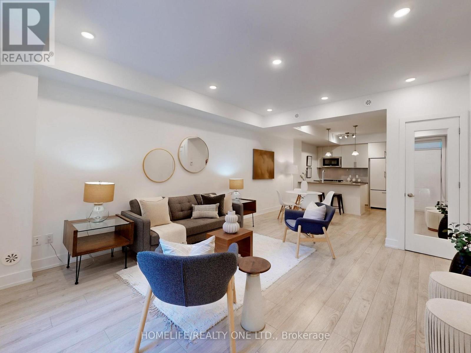Primary image of TH 41 - 3 ELSIE LANE|Toronto (Dovercourt-Wallace Emerson-Junction), Ontario M6P0B8