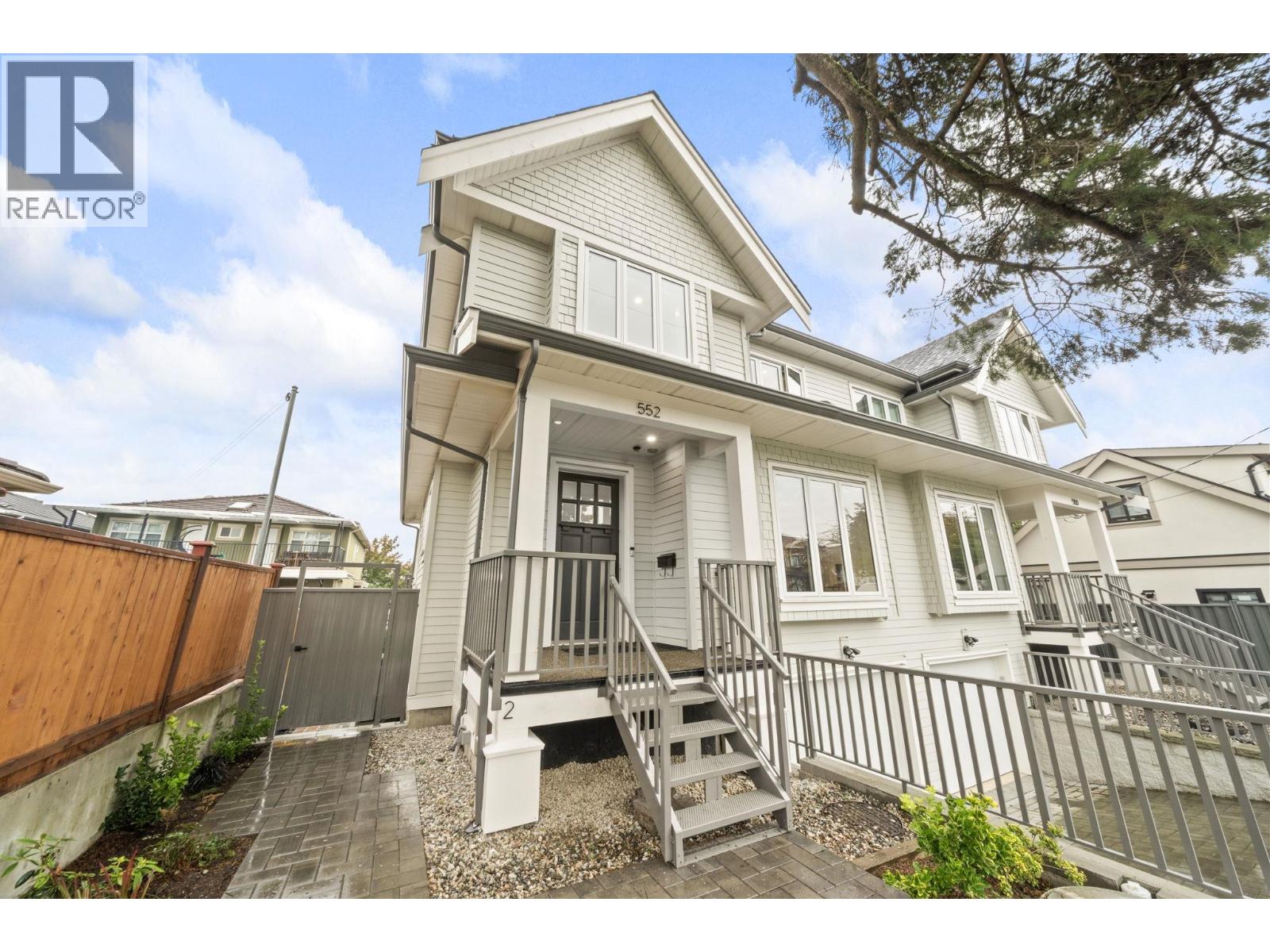 552 E 58TH AVENUE|Vancouver, British Columbia V5X1W2