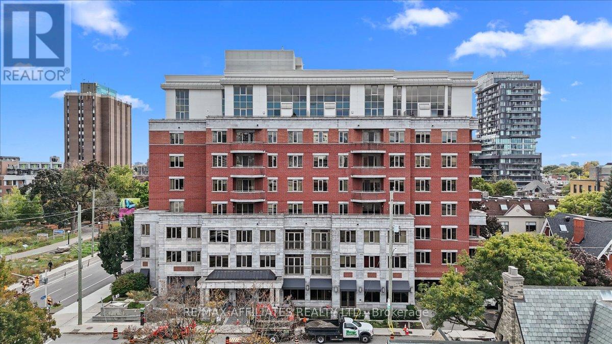 #PH804 - 320 MCLEOD STREET|Ottawa, Ontario K2P1A3