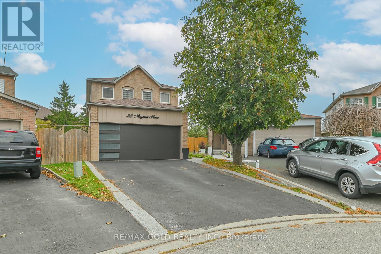 Property image for 22 NIAGARA PLACE|Brampton (Westgate), Ontario L6S4Z1
