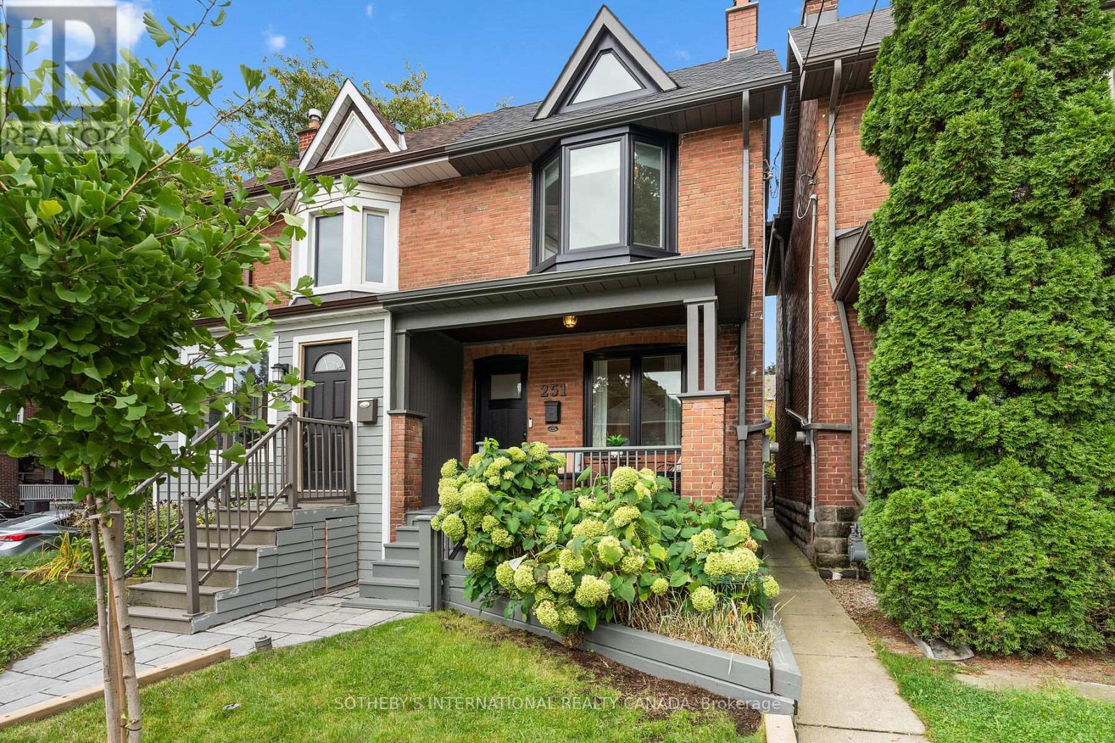 Property image for 251 BOWOOD AVENUE|Toronto (Lawrence Park North), Ontario M4N1Y7