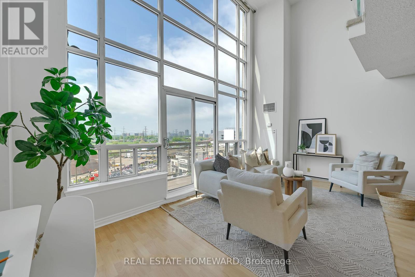 Property image for 812 - 1720 EGLINTON AVENUE E|Toronto (Victoria Village), Ontario M4A2X8