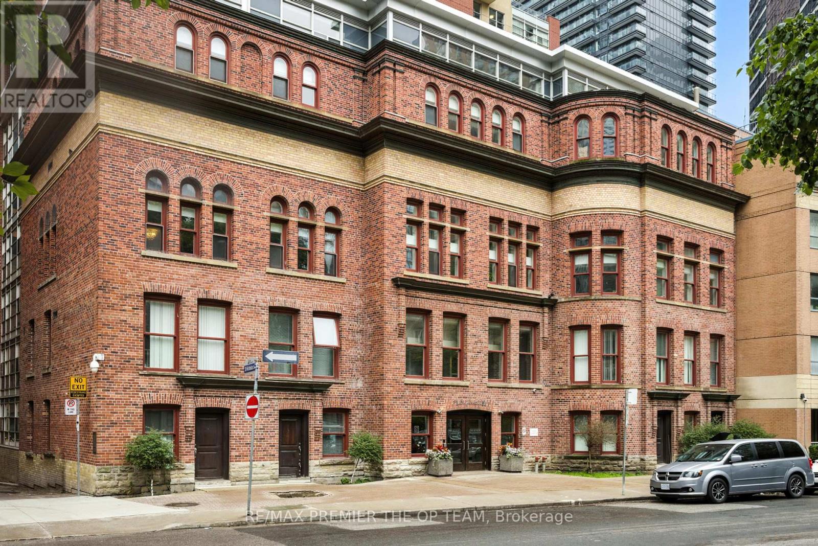 Property image for 407 - 11 ST JOSEPH STREET|Toronto (Bay Street Corridor), Ontario M4Y3G4