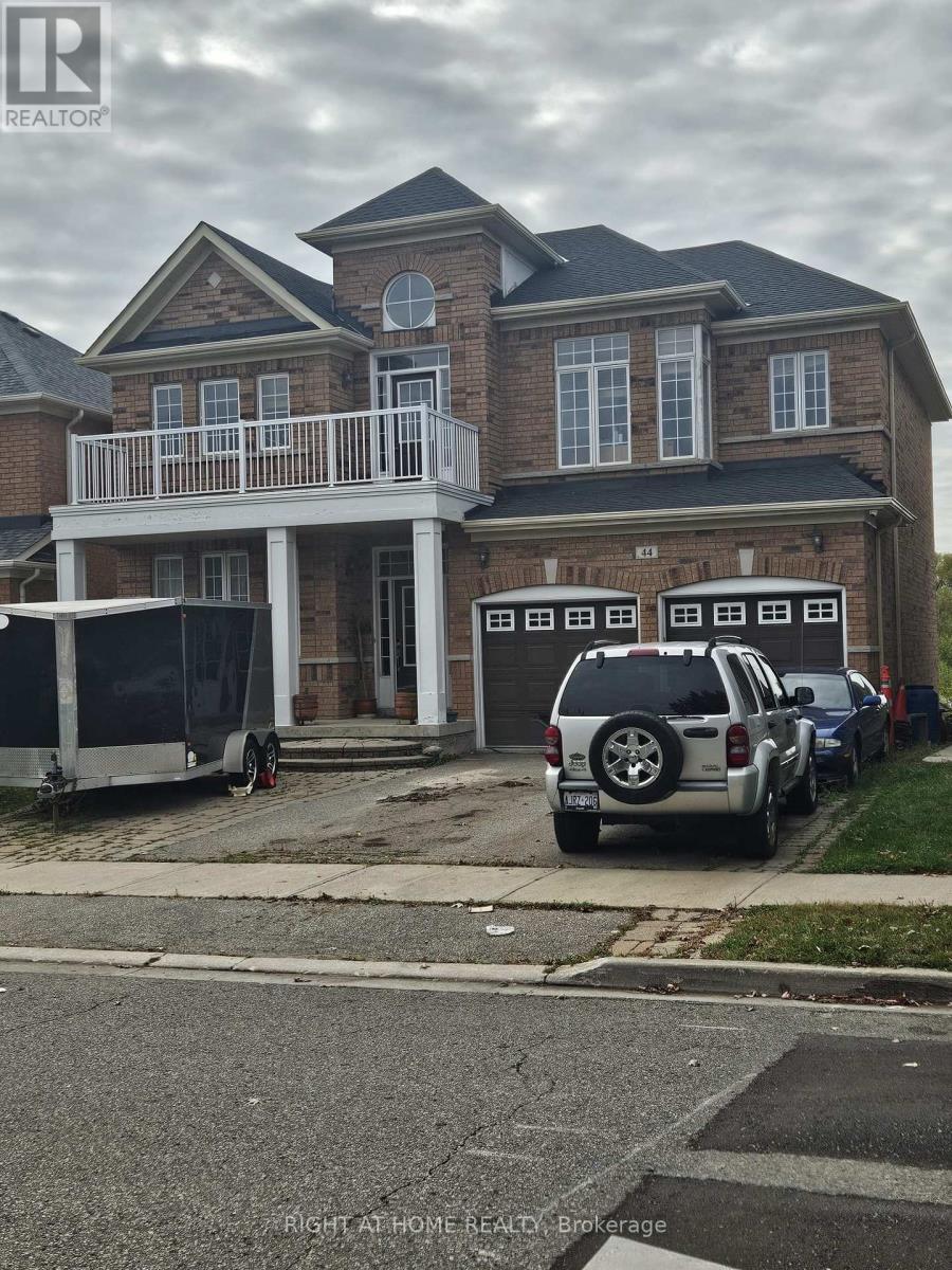 Property image for 44 MOLDOVAN DRIVE|Brampton (Sandringham-Wellington), Ontario L6R0E4