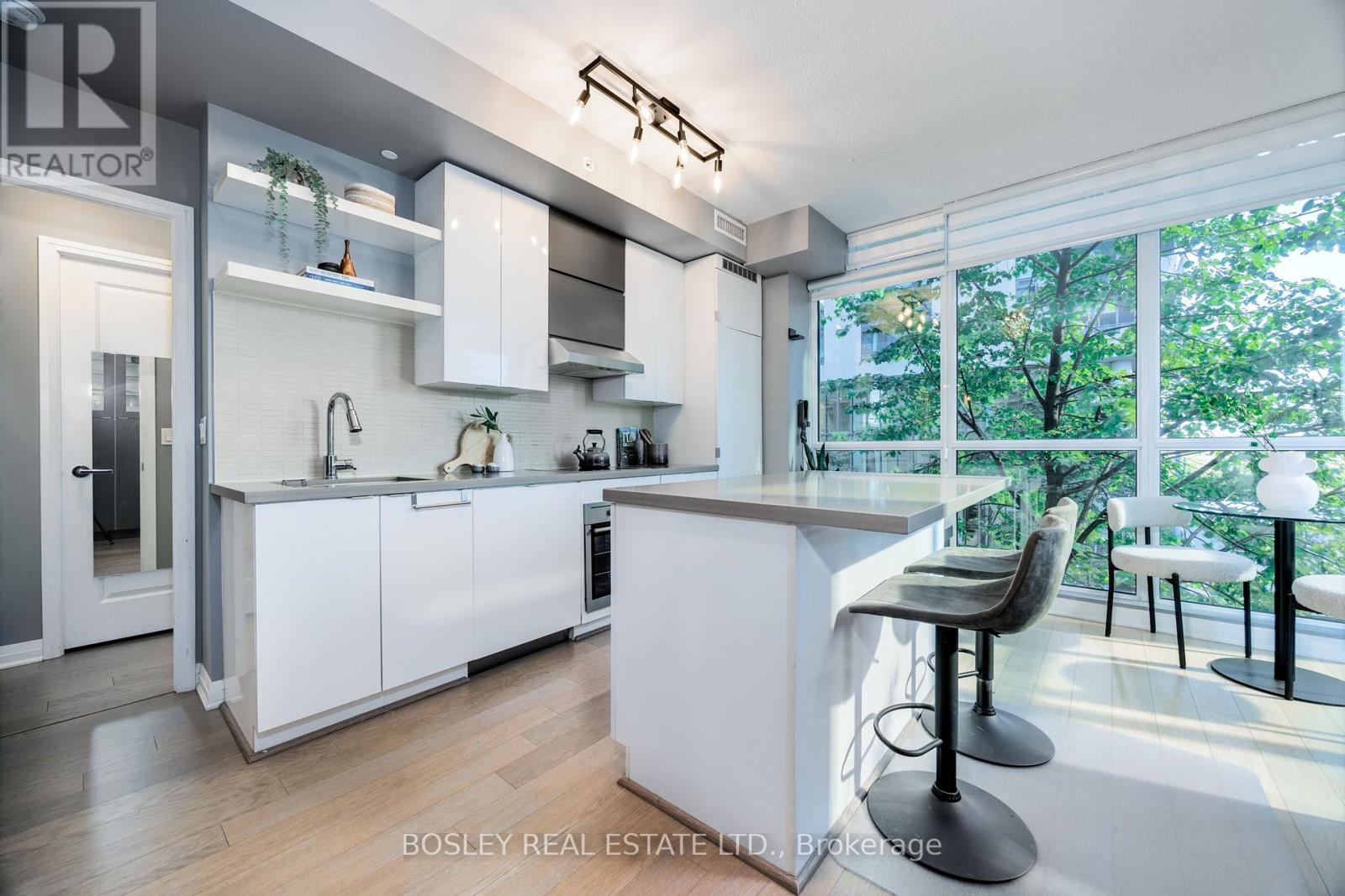 Property image for 215 - 60 ANNIE CRAIG DRIVE|Toronto (Mimico), Ontario M8V0C8