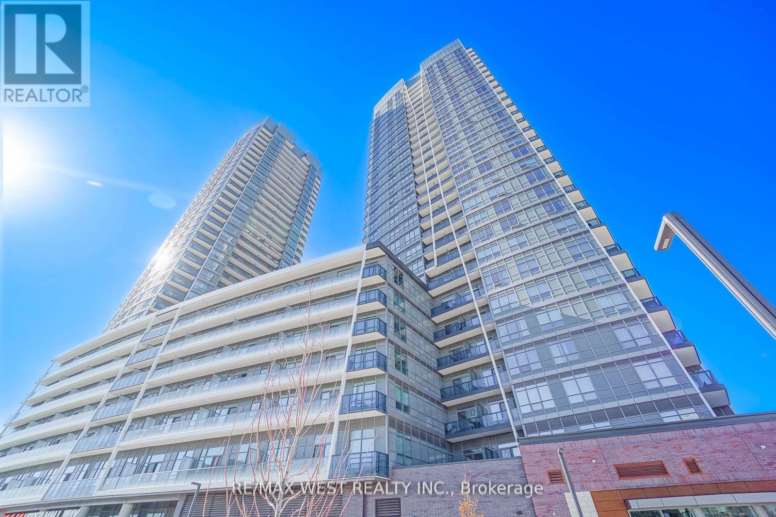 Property image for 1101 - 50 UPPER MALL WAY|Vaughan (Brownridge), Ontario L4J0L8