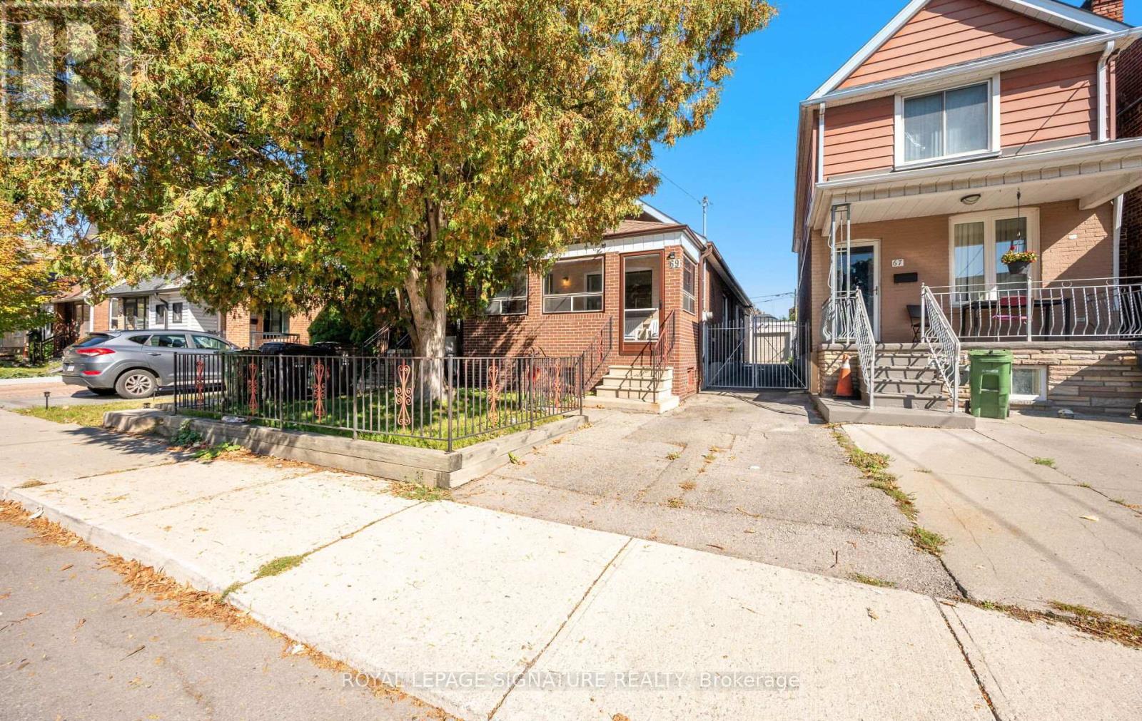 Property image for 69 CHAMBERS AVENUE|Toronto (Weston-Pellam Park), Ontario M6N3M1