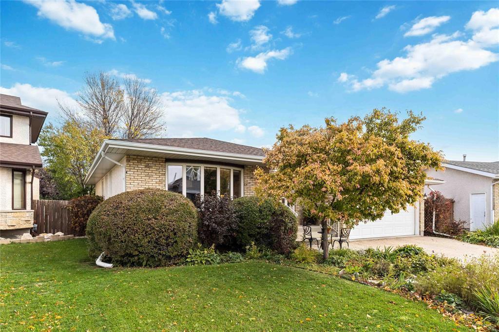 51 Filkow Bay|Winnipeg, Manitoba R2P1N3