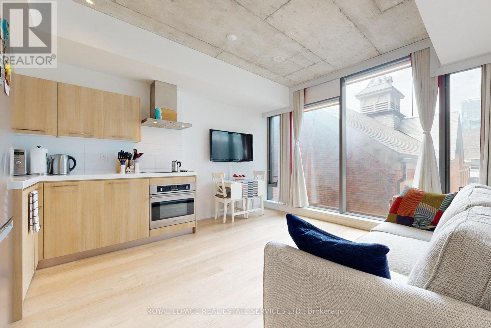 417 - 560 KING STREET W|Toronto (Waterfront Communities), Ontario M5V1M3