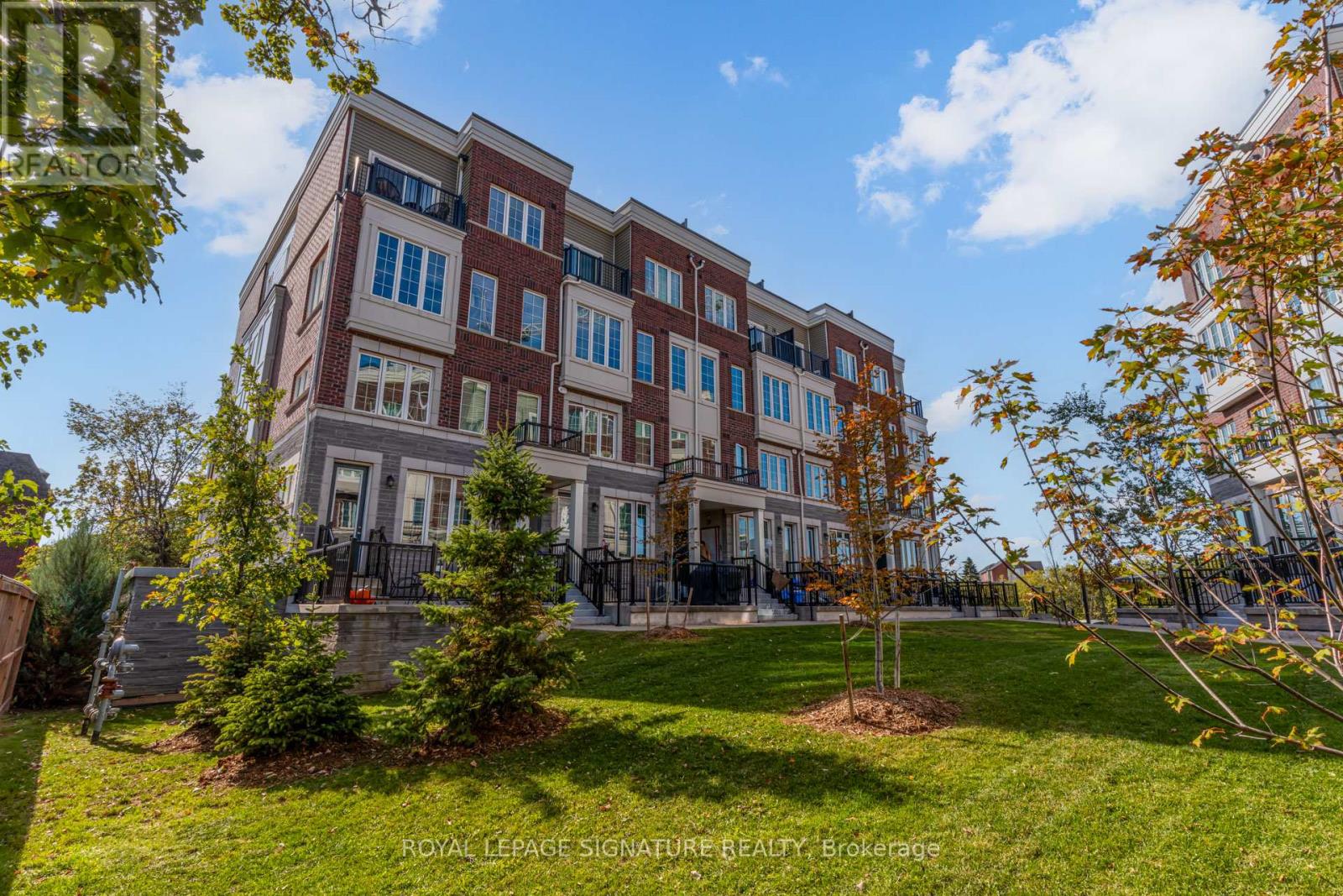 Primary image of 25 - 2199 LILLYKIN STREET|Oakville (RO River Oaks), Ontario L6H0X6