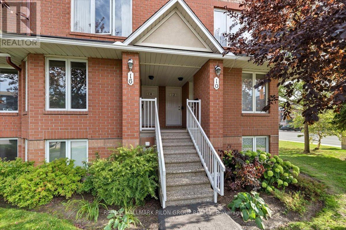 10 LAKEPOINTE DRIVE|Ottawa, Ontario K4A5E3