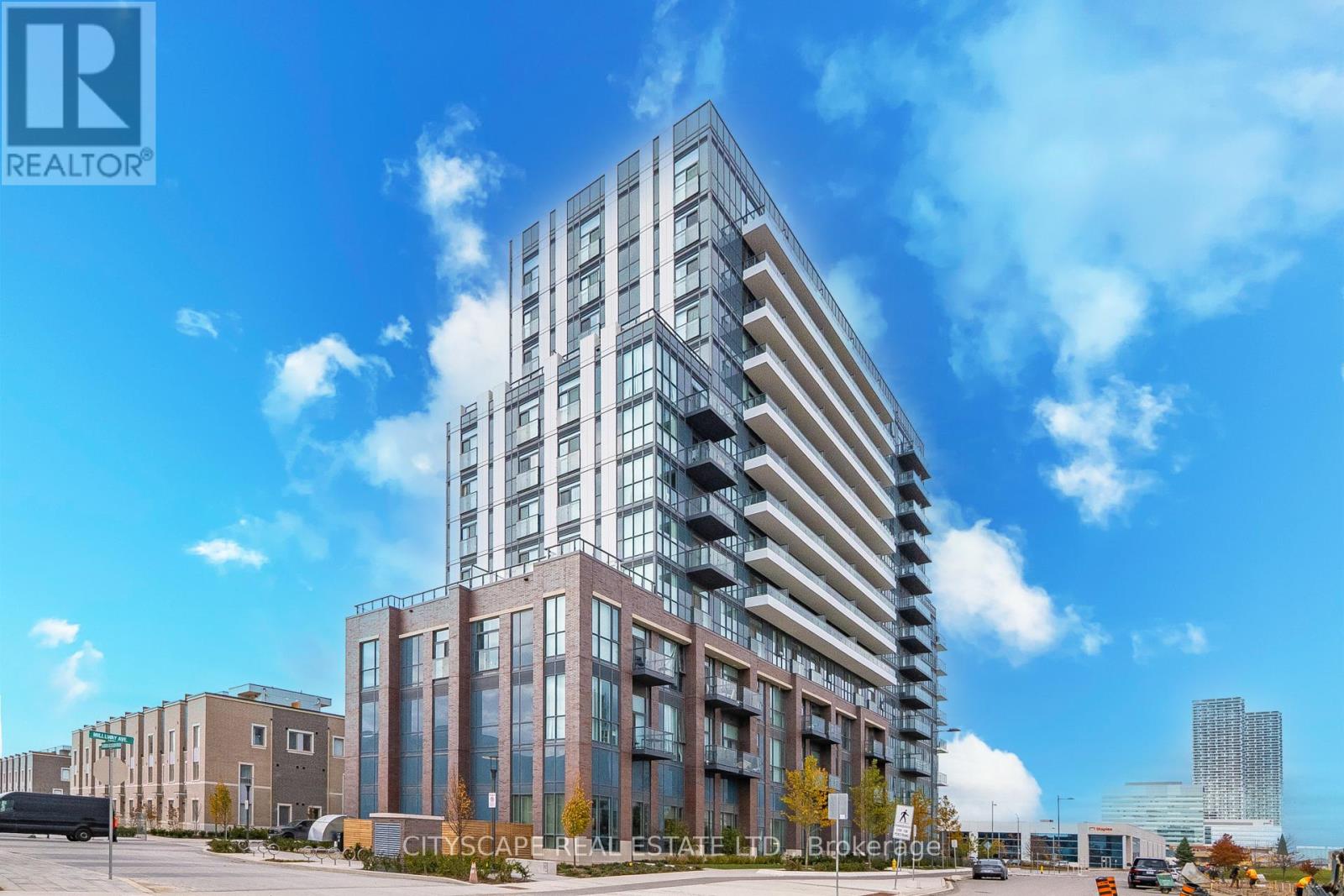 Primary image of 210 - 60 HONEYCRISP CRESCENT|Vaughan (Vaughan Corporate Centre), Ontario L4K0N5