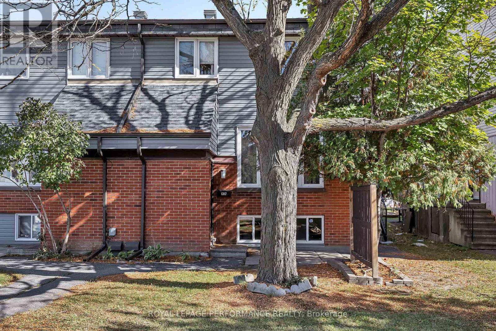 Property image for 84 - 1317 MARIGOLD CRESCENT|Ottawa, Ontario K1B5E7